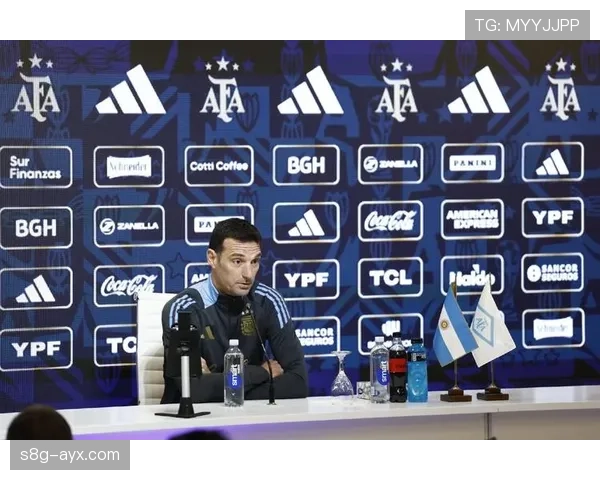 斯卡洛尼执教下球队表现稳步提升，战术革新引领未来发展方向