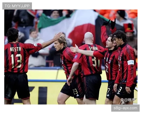 马尔蒂尼再现战术大师风采，重塑防线引领足坛新标准