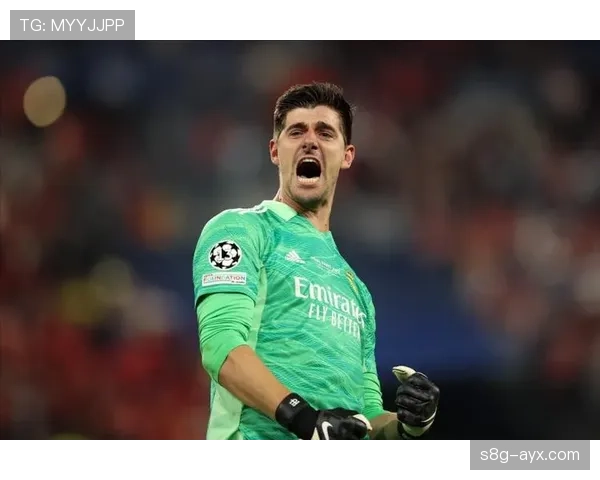 库尔图瓦与布冯：传奇门将对决彰显足球魅力，竞技水平持续攀升