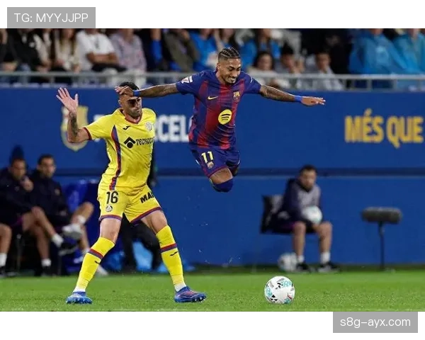 拉菲尼亚入选FIFA最佳阵容候选名单,近期表现稳健备受期待 拉菲尼亚入选FIFA最佳阵容候选名单,近期表现稳健备受期待