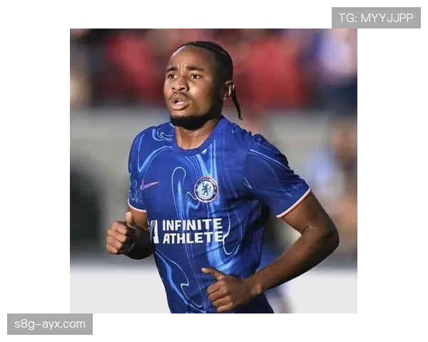 恩昆库在法国队的轮换竞争与战术角色解析